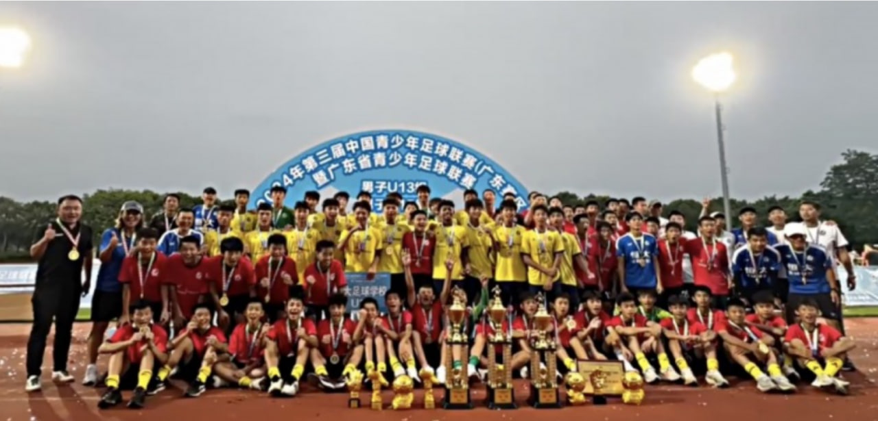 恒大足校U13、U15队凭不败战绩勇夺广东青少年足球联赛双冠，三队齐聚全国赛